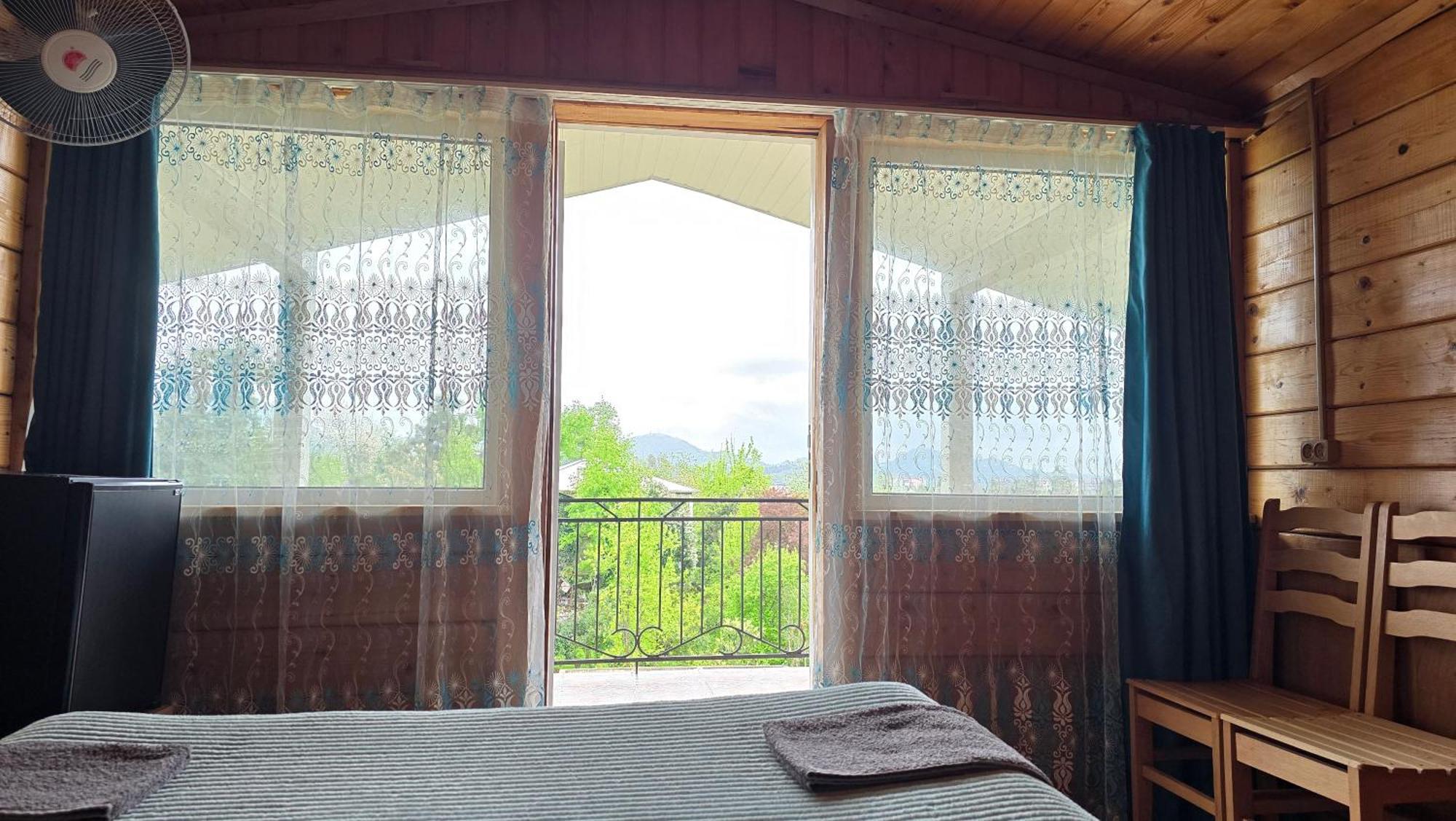Olga'S Home Batumi Eksteriør billede